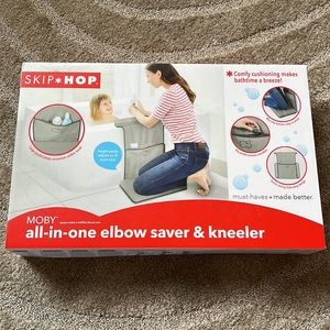 Moby bath tub kneeler